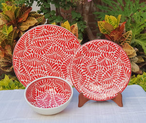 Dinner Set (3 pieces) Milestone Pattern Red and White
