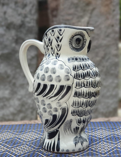 Owl Water Pitcher 9" Height 40 Oz Black and Whited