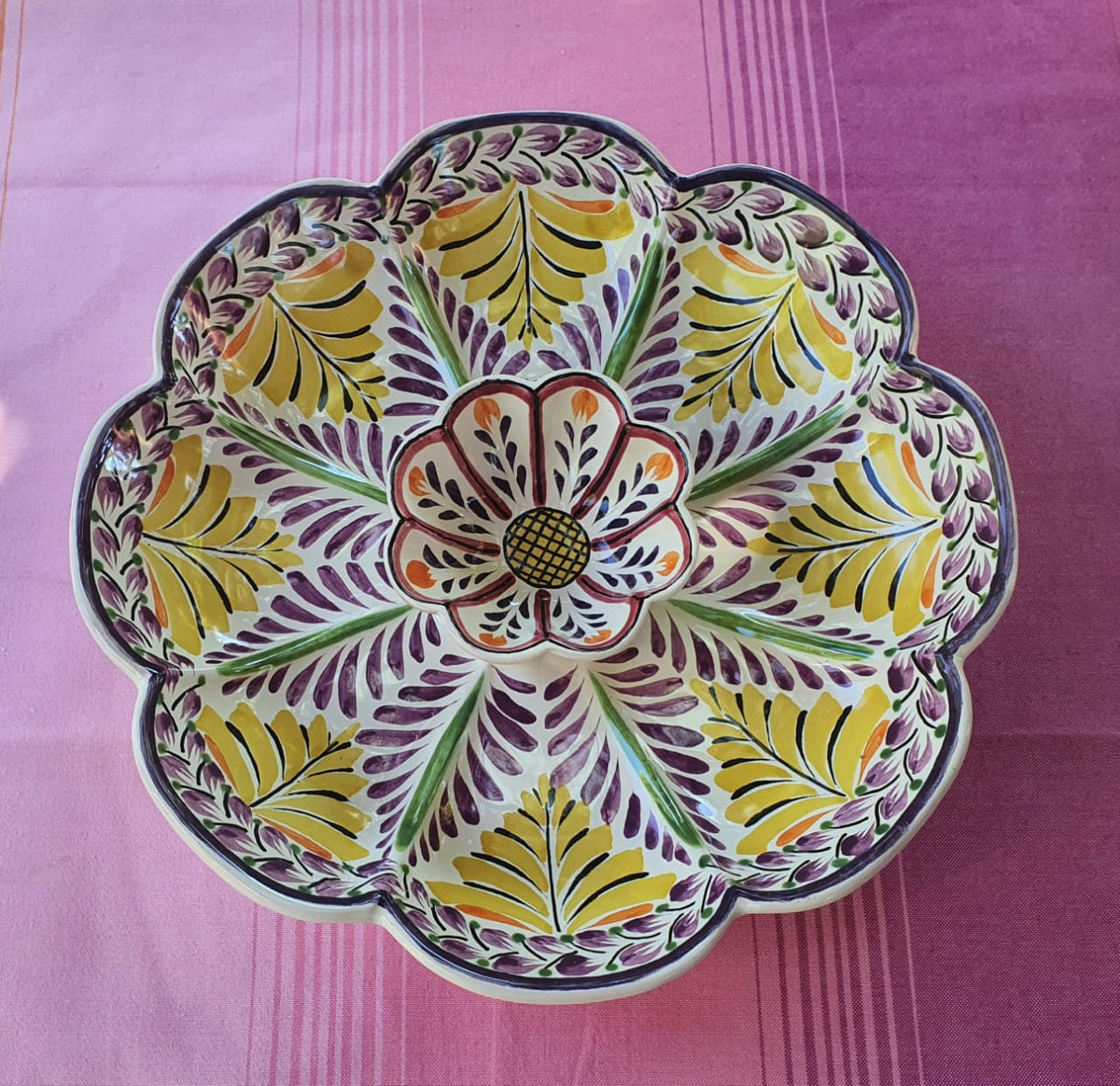 Flower Tortilla Chip Snack Bowl / Nachos Platter Purple Colors