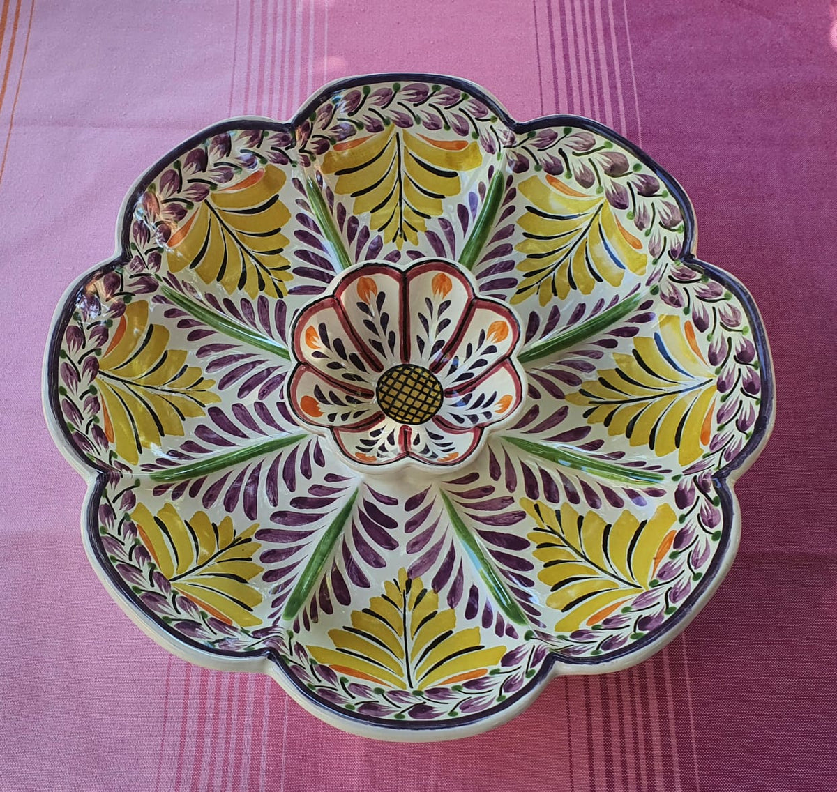 Flower Tortilla Chip Snack Bowl / Nachos Platter Purple Colors