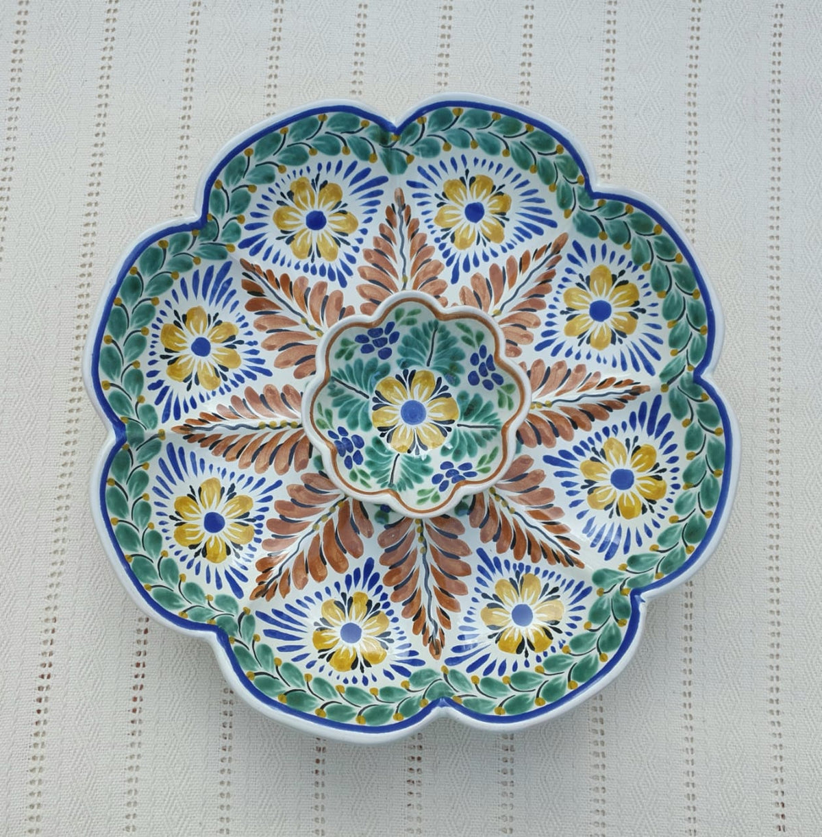 Flower Tortilla Chip Snack Bowl / Nachos Platter MultiColors