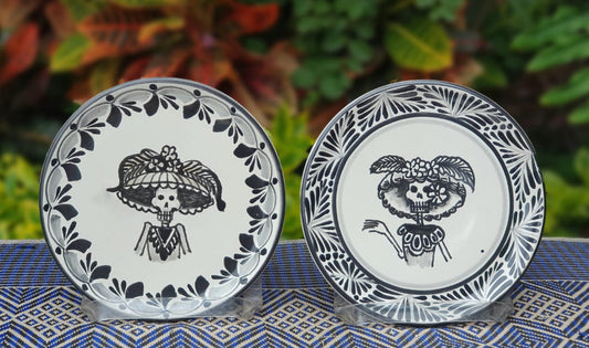 Catrina Bread Plate / Tapa Plate 6.3" D Black and White Set of Las Comadres (2 pieces)