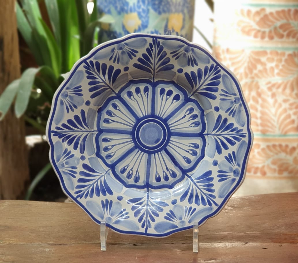 Flower Shape Plates w/Flowers Blue and White