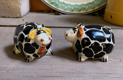 Cow Round Salt and Pepper Shaker Set Black & White