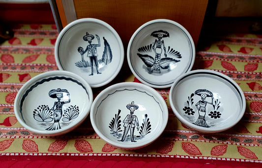 Catrina Small Bowl 4.9 in D Set of 5 pieces Black and White